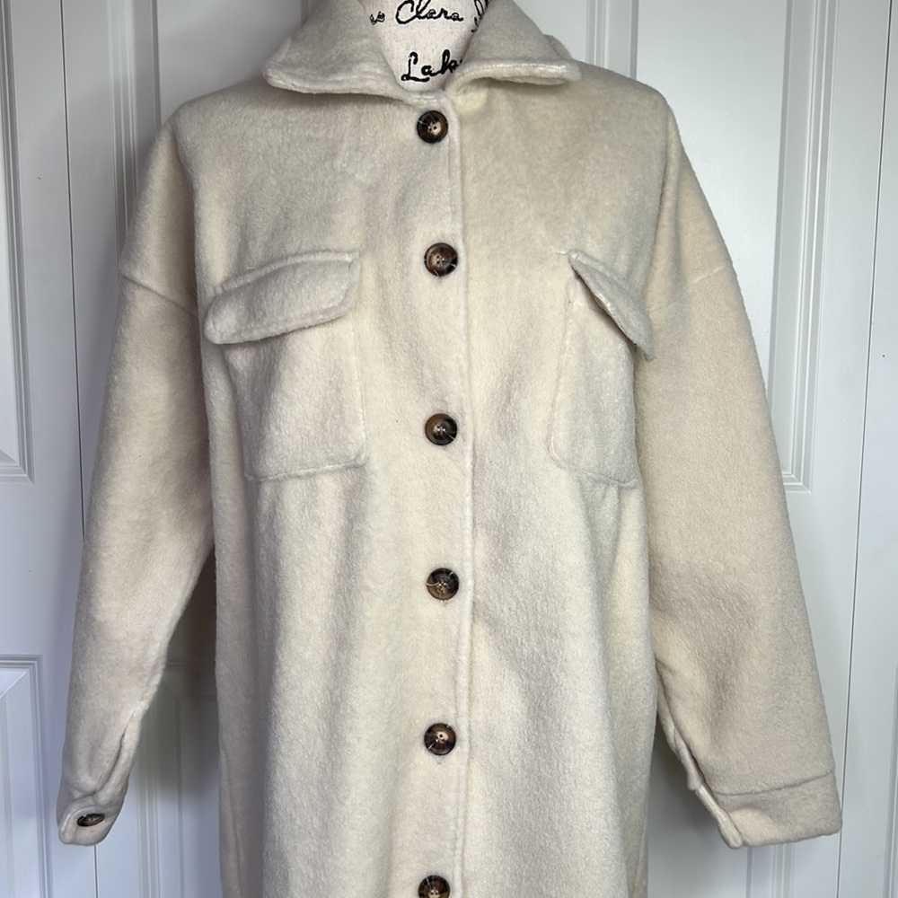 NWOT J5 Fashion Pocket The Past Longline Shirt Jacket CREAM Size S/M - Picture 3 of 14